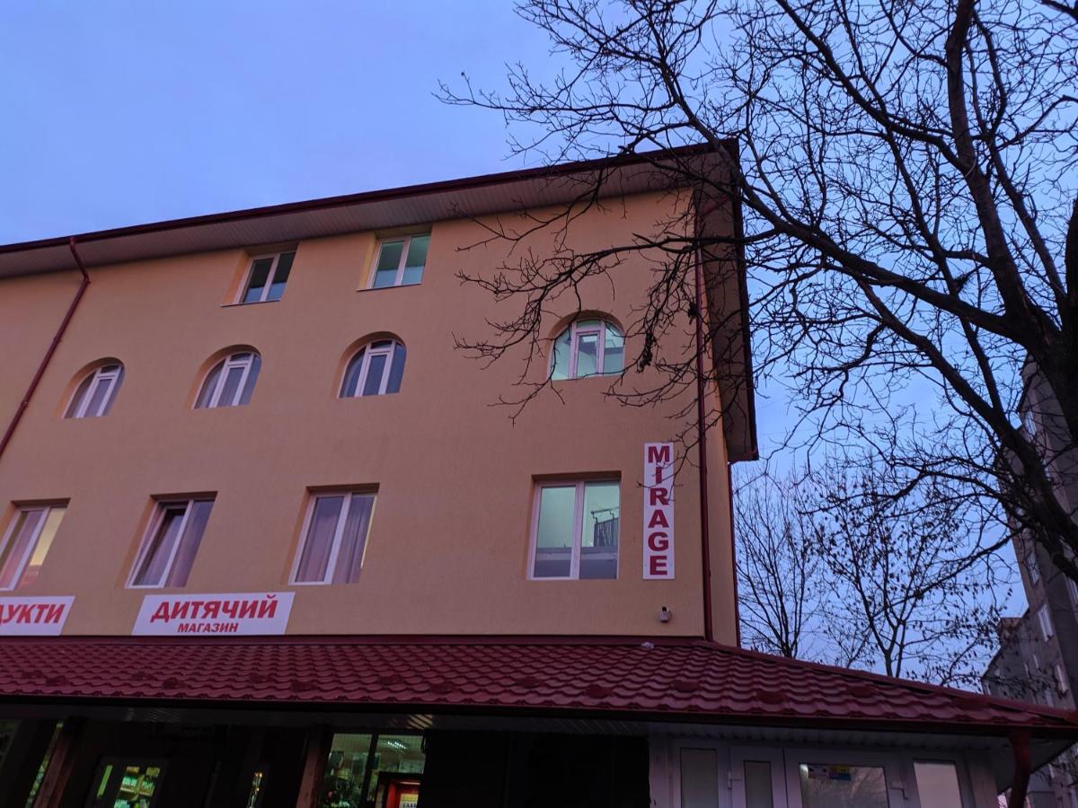 Mirage Hotel Chernivtsi Exterior photo